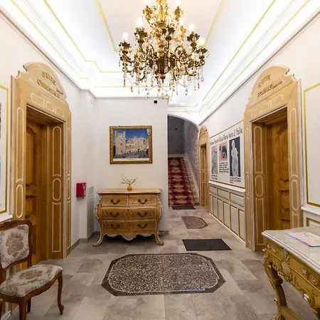 Apart-hotel Royale Maison De L'eglise Du Couvent Narbona