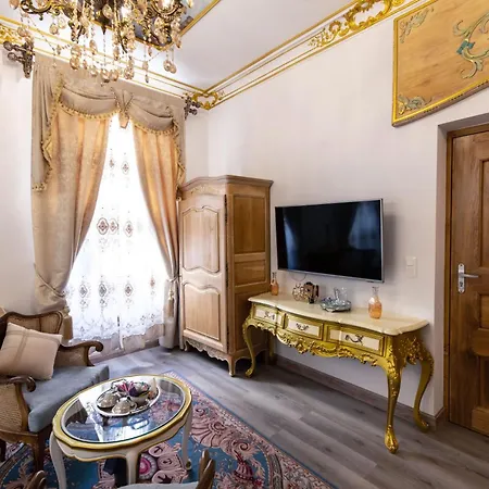 Apart-hotel Royale Maison De L'eglise Du Couvent