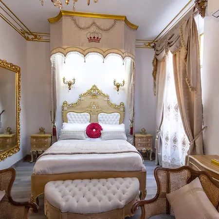 Royale Maison De L'eglise Du Couvent Narbona