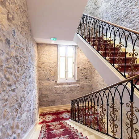 Apart-hotel Royale Maison De L'eglise Du Couvent 3*